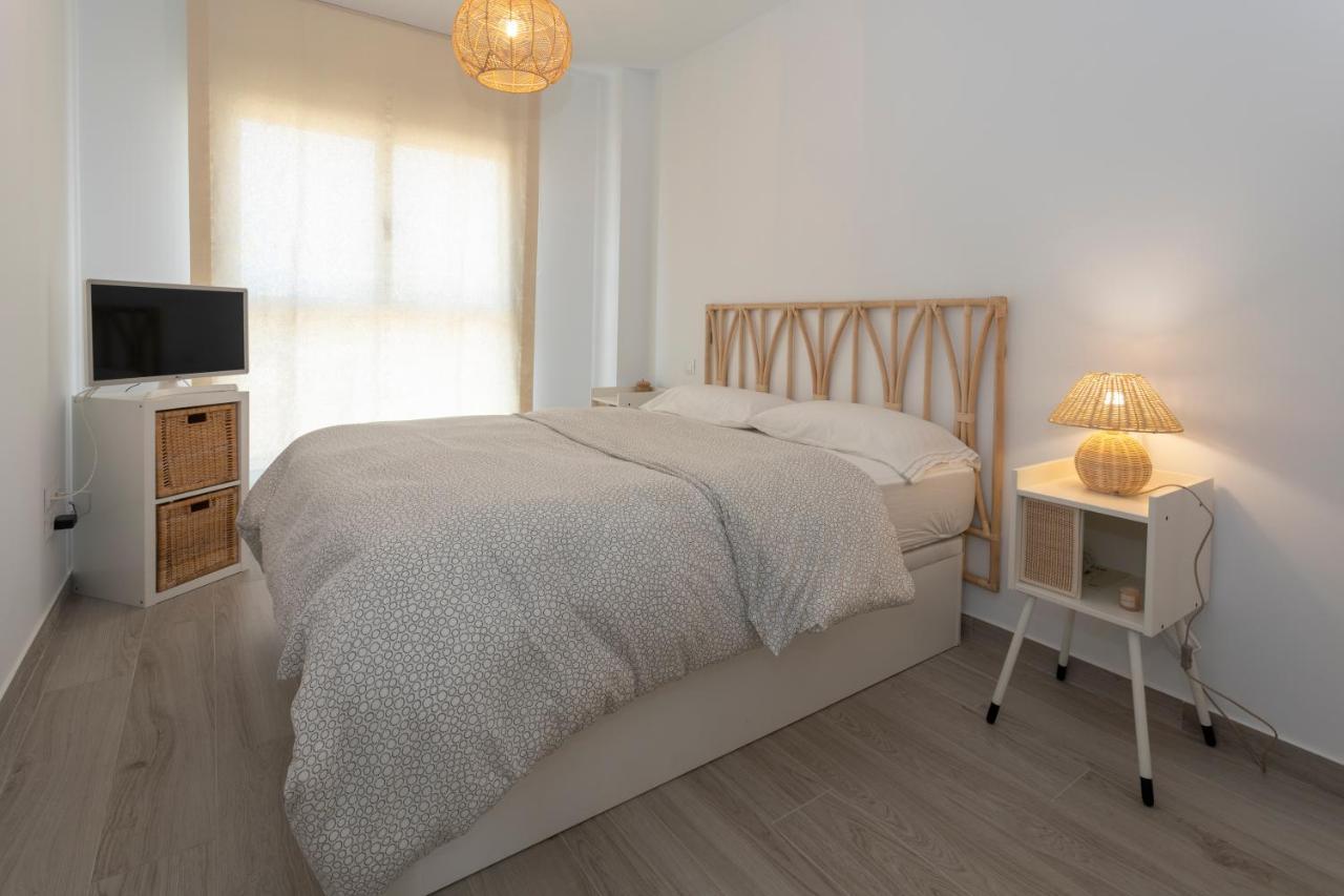 Ferienwohnung Marina Real 4 Frente Al Puerto Nautico Dénia Exterior foto